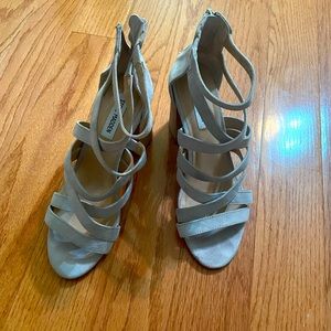Brand new Steve Madden sandal block heels 8